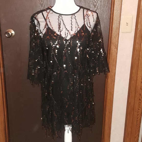 Francesca's Collections Dresses & Skirts - Francesca Black and Gold Sequin Dress